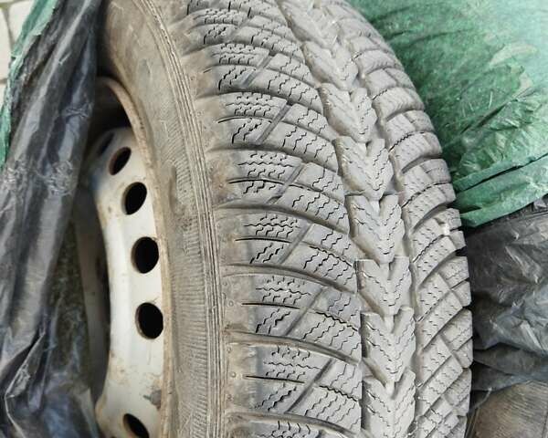 Дэу Ланос 2005 в Ивано-Франковске на Automoto.ua Зеленый Дэу Ланос, объемом двигателя 1.5 л и пробегом 158 тыс. км за 2100 $, фото 30 на Automoto.ua