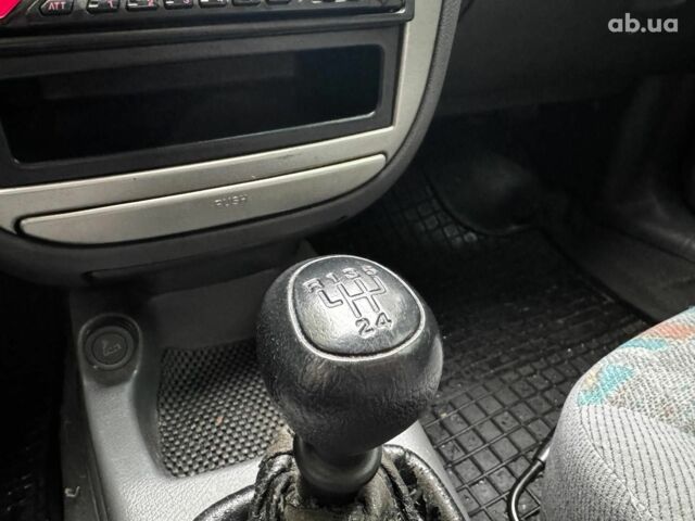 Зелений Деу Ланос, об'ємом двигуна 1.6 л та пробігом 191 тис. км за 2690 $, фото 16 на Automoto.ua