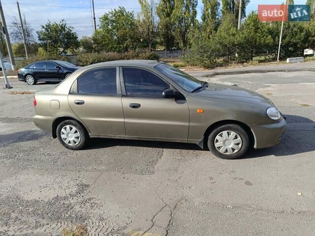 Зелений Деу Ланос, об'ємом двигуна 1.5 л та пробігом 368 тис. км за 3000 $, фото 4 на Automoto.ua