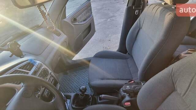 Деу Ланос 2005 у Києві на Automoto.ua Зелений Деу Ланос, об'ємом двигуна 0 л та пробігом 73 тис. км за 2500 $, фото 22 на Automoto.ua