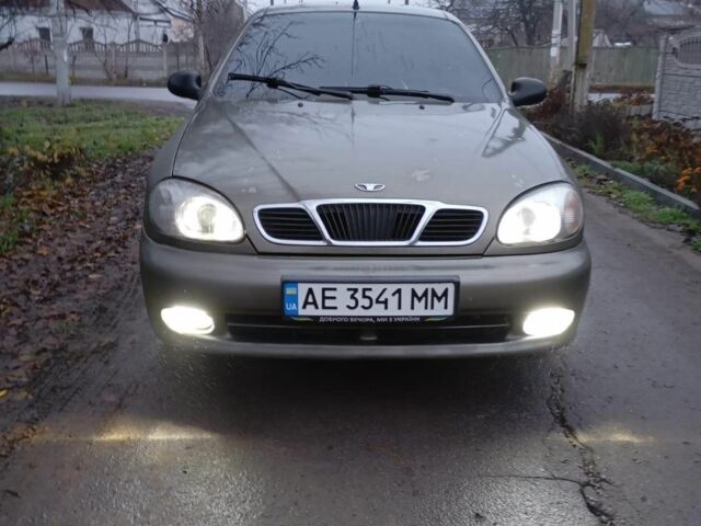 Зеленый Дэу Ланос, объемом двигателя 1.5 л и пробегом 255 тыс. км за 1774 $, фото 5 на Automoto.ua