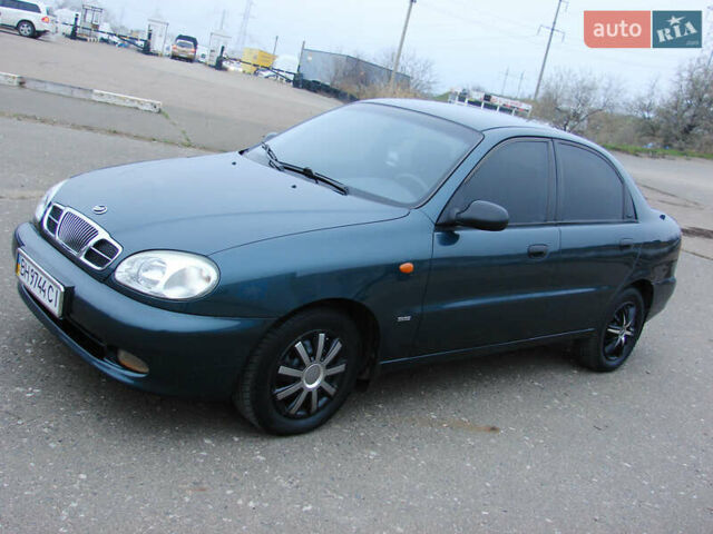 Зеленый Дэу Ланос, объемом двигателя 1.5 л и пробегом 113 тыс. км за 2800 $, фото 2 на Automoto.ua