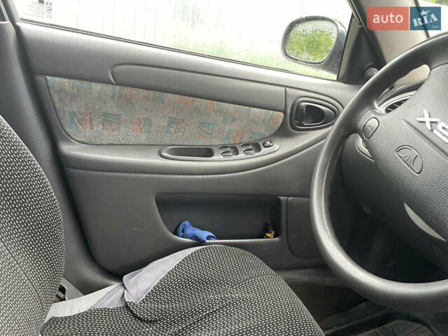 Зеленый Дэу Ланос, объемом двигателя 1.6 л и пробегом 233 тыс. км за 1900 $, фото 4 на Automoto.ua