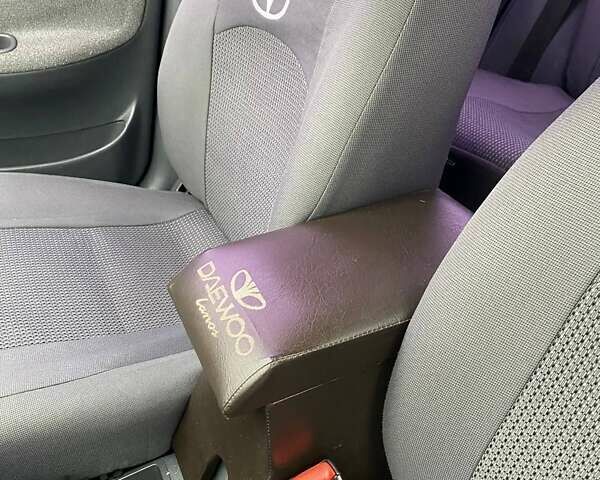 Зелений Деу Ланос, об'ємом двигуна 1.5 л та пробігом 120 тис. км за 2750 $, фото 21 на Automoto.ua