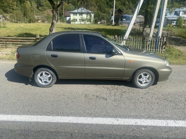 Зеленый Дэу Ланос, объемом двигателя 1.5 л и пробегом 231 тыс. км за 2200 $, фото 1 на Automoto.ua