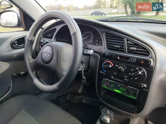 Дэу Ланос 2005 в Ивано-Франковске на Automoto.ua Зеленый Дэу Ланос, объемом двигателя 1.5 л и пробегом 158 тыс. км за 2100 $, фото 24 на Automoto.ua