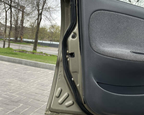 Зеленый Дэу Ланос, объемом двигателя 1.6 л и пробегом 280 тыс. км за 2700 $, фото 6 на Automoto.ua