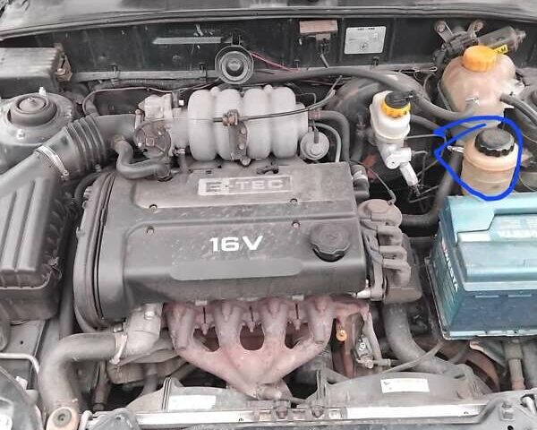 Зеленый Дэу Ланос, объемом двигателя 1.6 л и пробегом 165 тыс. км за 2400 $, фото 4 на Automoto.ua