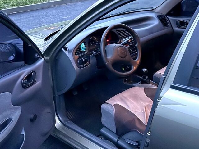Зелений Деу Ланос, об'ємом двигуна 1.5 л та пробігом 116 тис. км за 1550 $, фото 5 на Automoto.ua