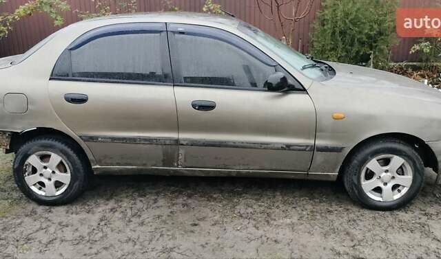 Зеленый Дэу Ланос, объемом двигателя 1.5 л и пробегом 257 тыс. км за 1250 $, фото 1 на Automoto.ua