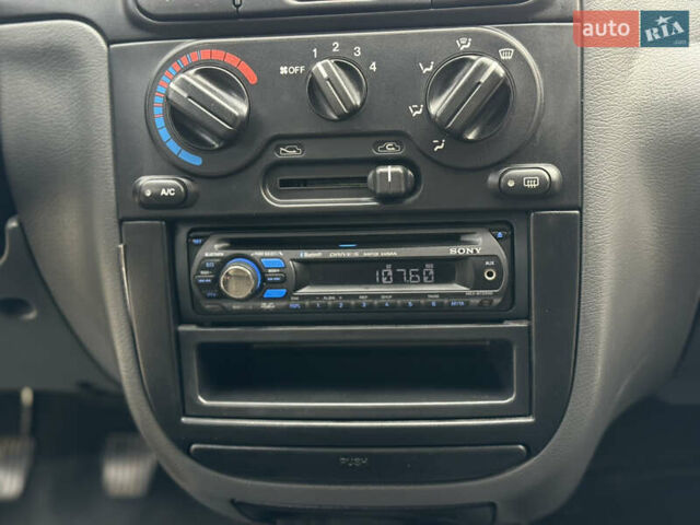 Зелений Деу Ланос, об'ємом двигуна 1.5 л та пробігом 136 тис. км за 3399 $, фото 22 на Automoto.ua