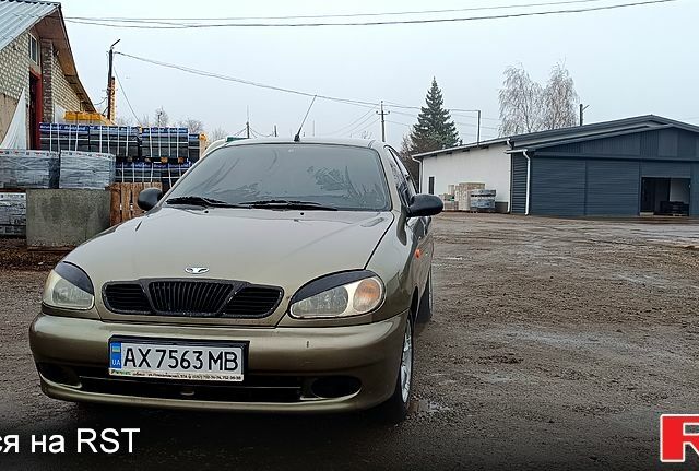 Зеленый Дэу Ланос, объемом двигателя 1.5 л и пробегом 278 тыс. км за 2600 $, фото 1 на Automoto.ua