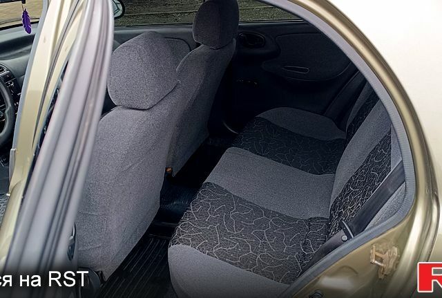 Зеленый Дэу Ланос, объемом двигателя 1.5 л и пробегом 278 тыс. км за 2600 $, фото 9 на Automoto.ua