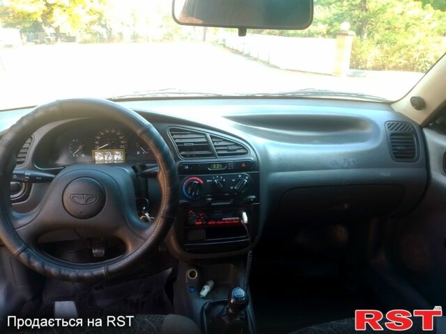 Зелений Деу Ланос, об'ємом двигуна 1.5 л та пробігом 282 тис. км за 3000 $, фото 1 на Automoto.ua