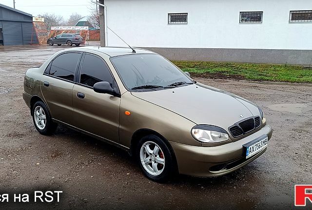 Зеленый Дэу Ланос, объемом двигателя 1.5 л и пробегом 278 тыс. км за 2600 $, фото 2 на Automoto.ua