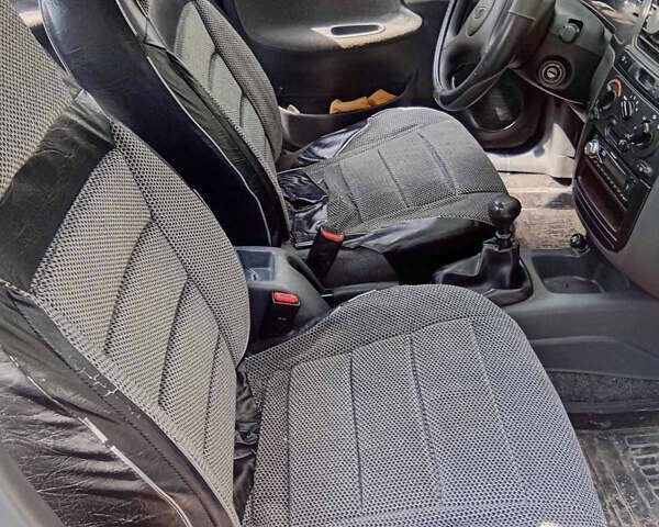 Зелений Деу Ланос, об'ємом двигуна 1.6 л та пробігом 105 тис. км за 3000 $, фото 5 на Automoto.ua