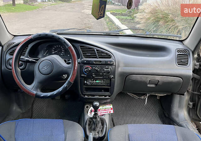 Дэу Ланос 2006 в Арбузинке на Automoto.ua Зеленый Дэу Ланос, объемом двигателя 1.5 л и пробегом 214 тыс. км за 2400 $, фото 4 на Automoto.ua