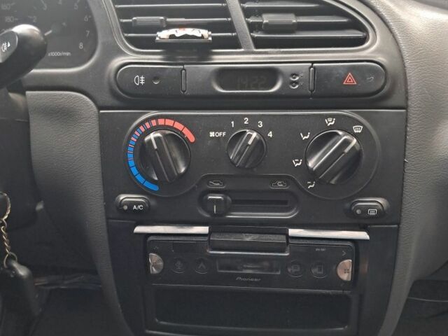 Зелений Деу Ланос, об'ємом двигуна 1.5 л та пробігом 255 тис. км за 2000 $, фото 6 на Automoto.ua