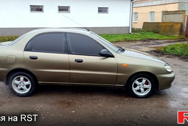 Зеленый Дэу Ланос, объемом двигателя 1.5 л и пробегом 278 тыс. км за 2600 $, фото 4 на Automoto.ua