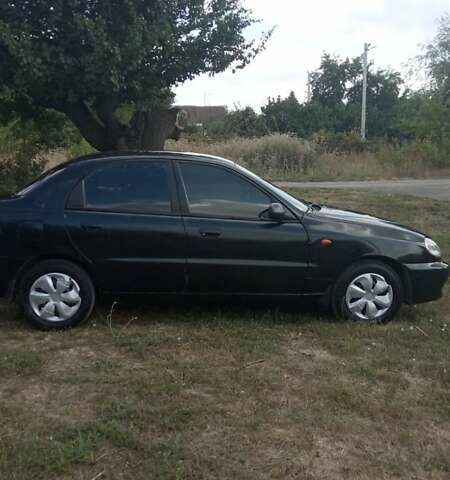 Зеленый Дэу Ланос, объемом двигателя 1.5 л и пробегом 280 тыс. км за 2200 $, фото 5 на Automoto.ua