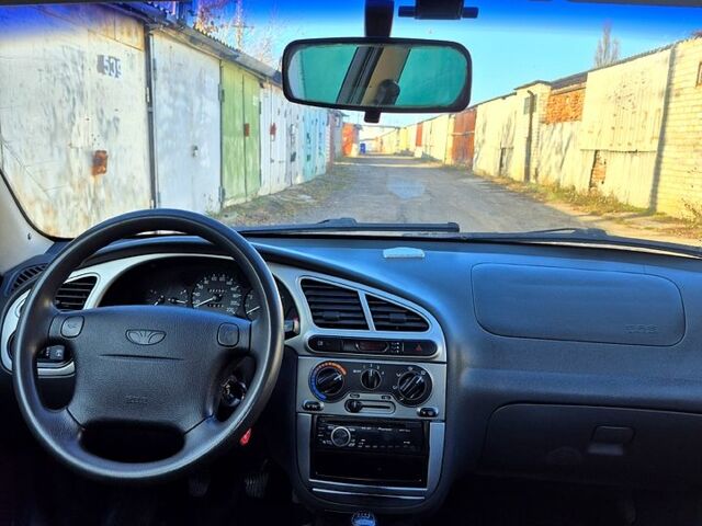 Зеленый Дэу Ланос, объемом двигателя 1.6 л и пробегом 212 тыс. км за 2550 $, фото 6 на Automoto.ua