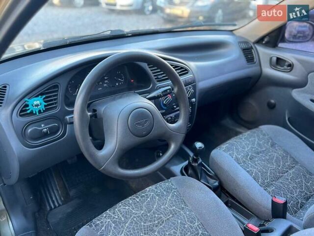 Зеленый Дэу Ланос, объемом двигателя 1.5 л и пробегом 117 тыс. км за 1650 $, фото 4 на Automoto.ua