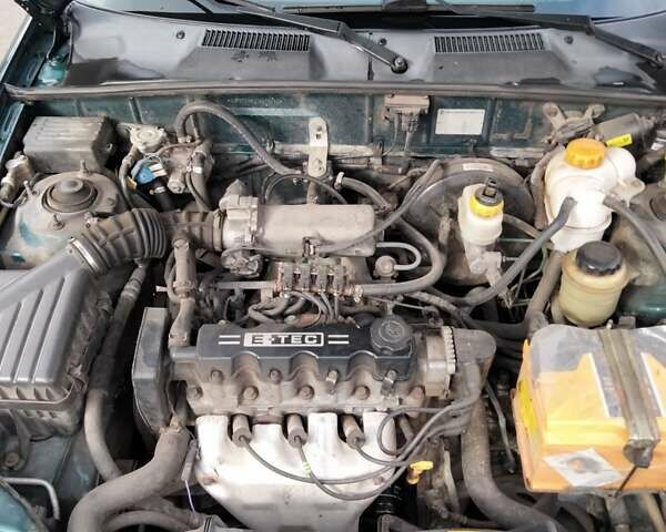 Зелений Деу Ланос, об'ємом двигуна 1.5 л та пробігом 282 тис. км за 3500 $, фото 6 на Automoto.ua