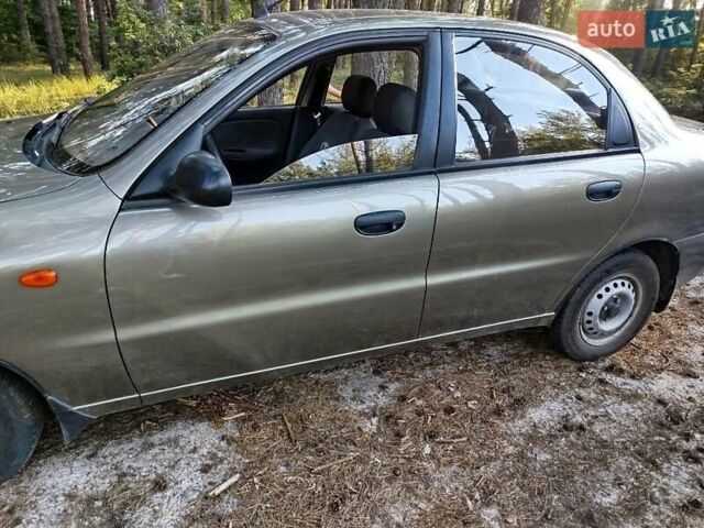 Дэу Ланос 2006 в Царичанке на Automoto.ua Зеленый Дэу Ланос, объемом двигателя 1.5 л и пробегом 155 тыс. км за 3300 $, фото 1 на Automoto.ua