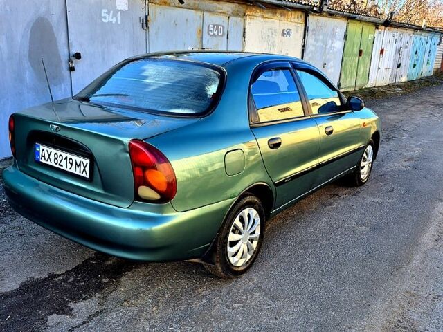 Зеленый Дэу Ланос, объемом двигателя 1.6 л и пробегом 212 тыс. км за 2550 $, фото 1 на Automoto.ua