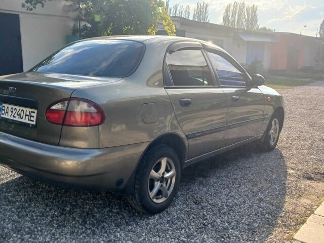 Зеленый Дэу Ланос, объемом двигателя 1.5 л и пробегом 170 тыс. км за 3300 $, фото 6 на Automoto.ua