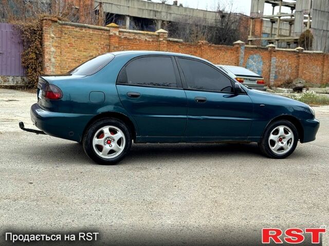 Зеленый Дэу Ланос, объемом двигателя 1.5 л и пробегом 190 тыс. км за 2200 $, фото 1 на Automoto.ua