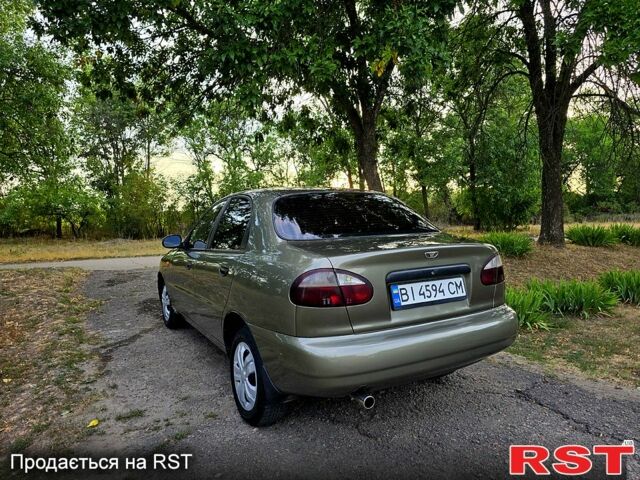 Зеленый Дэу Ланос, объемом двигателя 1.5 л и пробегом 212 тыс. км за 2999 $, фото 5 на Automoto.ua