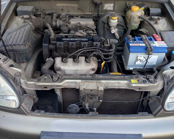 Зелений Деу Ланос, об'ємом двигуна 0 л та пробігом 236 тис. км за 1424 $, фото 5 на Automoto.ua