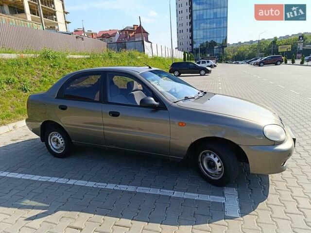 Деу Ланос 2006 у Тернополі на Automoto.ua Зелений Деу Ланос, об'ємом двигуна 1.5 л та пробігом 151 тис. км за 2250 $, фото 7 на Automoto.ua