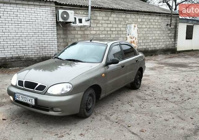 Зеленый Дэу Ланос, объемом двигателя 1.5 л и пробегом 221 тыс. км за 1900 $, фото 1 на Automoto.ua