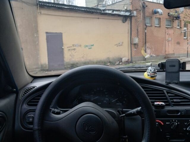 Зелений Деу Ланос, об'ємом двигуна 1.5 л та пробігом 255 тис. км за 2000 $, фото 8 на Automoto.ua