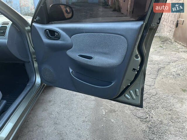 Зелений Деу Ланос, об'ємом двигуна 1.5 л та пробігом 240 тис. км за 2800 $, фото 15 на Automoto.ua