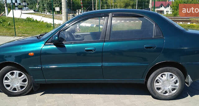 Зеленый Дэу Ланос, объемом двигателя 1.5 л и пробегом 254 тыс. км за 3200 $, фото 2 на Automoto.ua