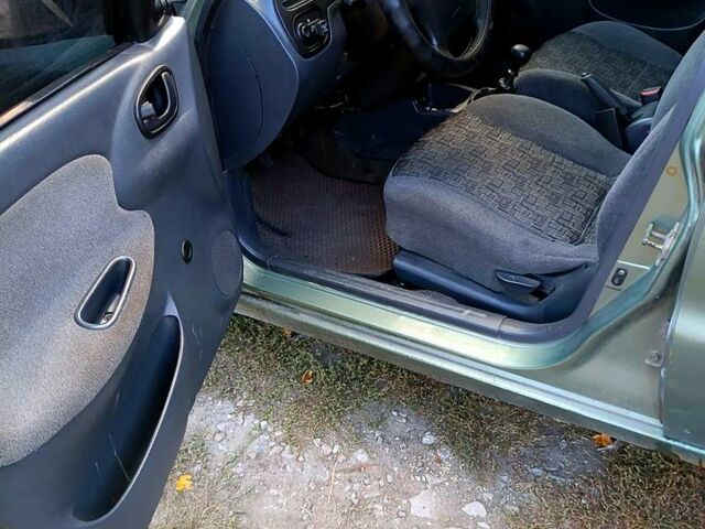 Зеленый Дэу Ланос, объемом двигателя 1.5 л и пробегом 184 тыс. км за 1900 $, фото 2 на Automoto.ua