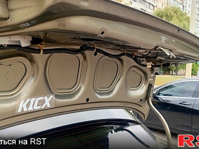 Зеленый Дэу Ланос, объемом двигателя 1.5 л и пробегом 250 тыс. км за 1300 $, фото 4 на Automoto.ua