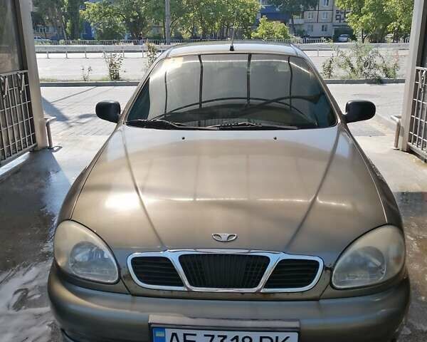 Дэу Ланос 2006 в Днепре (Днепропетровске) на Automoto.ua Зеленый Дэу Ланос, объемом двигателя 1.5 л и пробегом 196 тыс. км за 2200 $, фото 5 на Automoto.ua