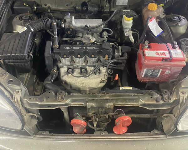 Зелений Деу Ланос, об'ємом двигуна 1.5 л та пробігом 260 тис. км за 1650 $, фото 1 на Automoto.ua