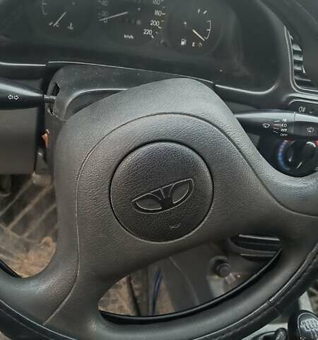 Зелений Деу Ланос, об'ємом двигуна 1.4 л та пробігом 230 тис. км за 1428 $, фото 5 на Automoto.ua