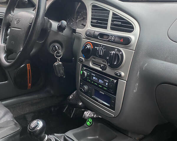 Зеленый Дэу Ланос, объемом двигателя 1.6 л и пробегом 290 тыс. км за 1499 $, фото 6 на Automoto.ua