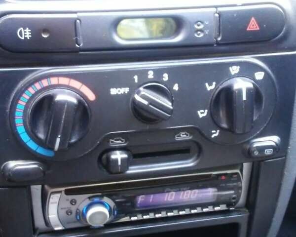 Зелений Деу Ланос, об'ємом двигуна 1.5 л та пробігом 284 тис. км за 1700 $, фото 9 на Automoto.ua