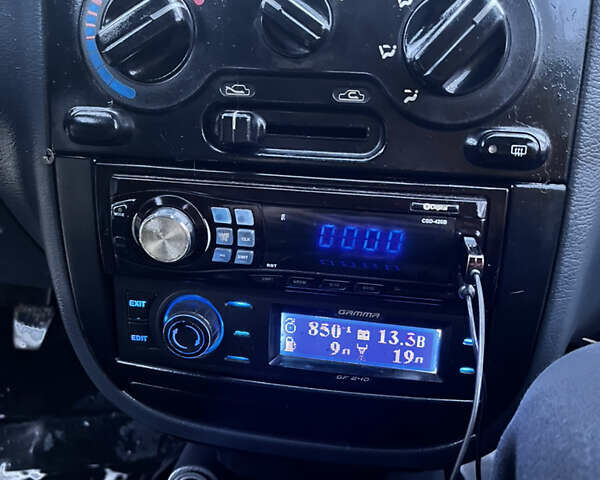 Зелений Деу Ланос, об'ємом двигуна 1.5 л та пробігом 253 тис. км за 2500 $, фото 1 на Automoto.ua