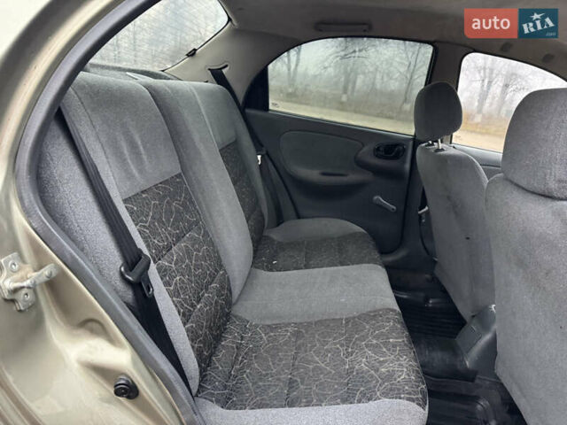 Зелений Деу Ланос, об'ємом двигуна 1.39 л та пробігом 196 тис. км за 1100 $, фото 11 на Automoto.ua