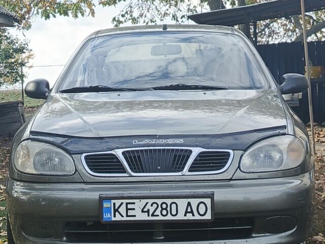 Зелений Деу Ланос, об'ємом двигуна 1.5 л та пробігом 228 тис. км за 2000 $, фото 1 на Automoto.ua