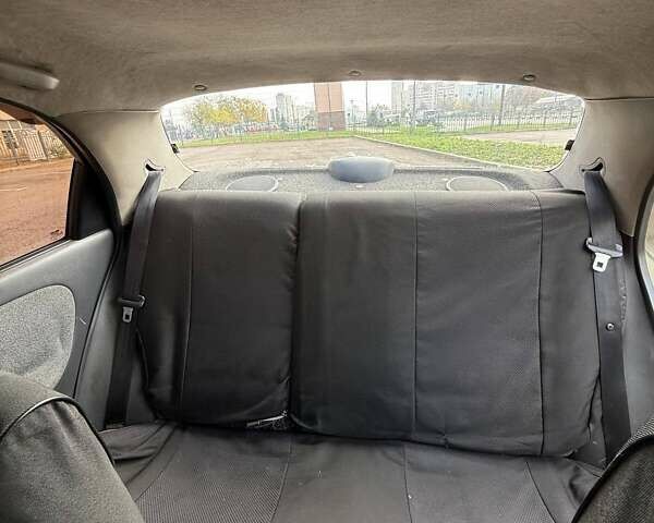 Дэу Ланос 2007 в Харькове на Automoto.ua Зеленый Дэу Ланос, объемом двигателя 1.6 л и пробегом 150 тыс. км за 2600 $, фото 12 на Automoto.ua