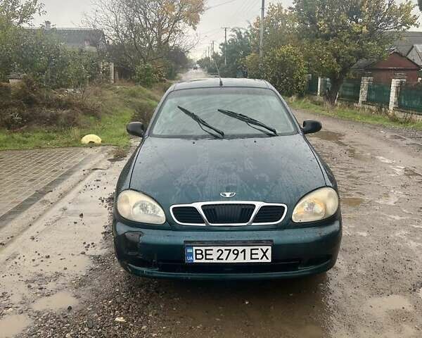 Зелений Деу Ланос, об'ємом двигуна 1.6 л та пробігом 251 тис. км за 2000 $, фото 4 на Automoto.ua